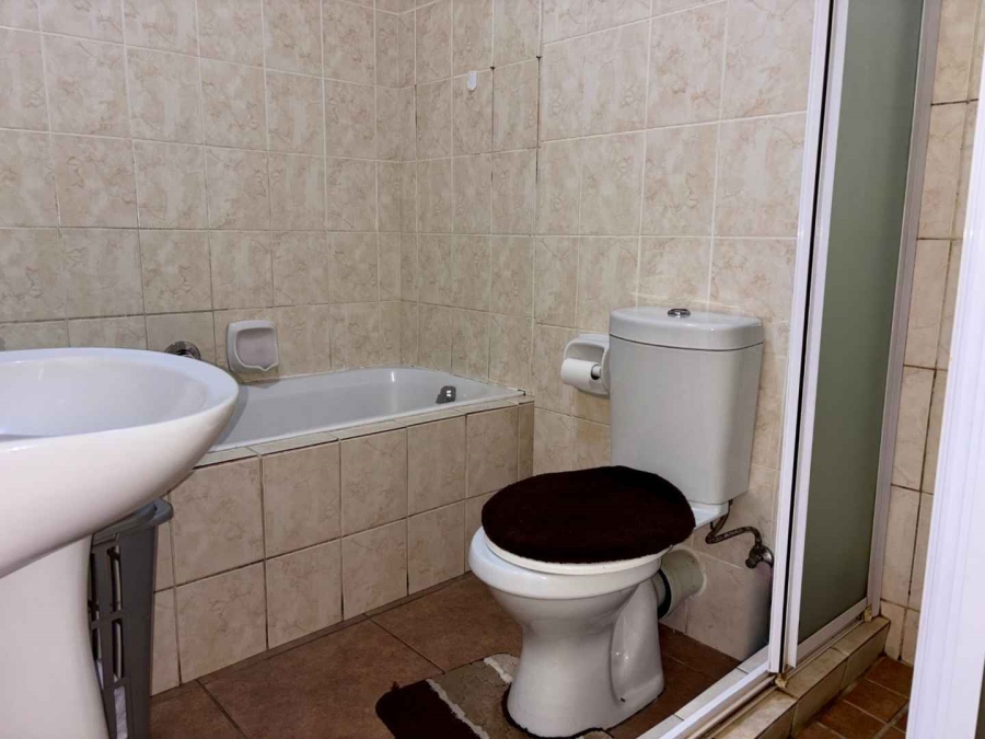 2 Bedroom Property for Sale in Fairview Golf Estate Western Cape